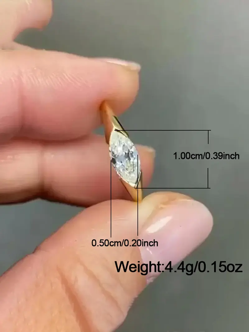 Simple Classic Zircon Ring