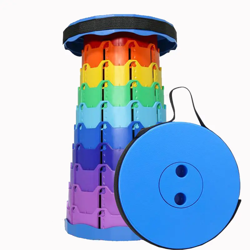 An Essential Foldable Stool for Outings