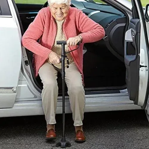 Foldable walking stick for the elderly