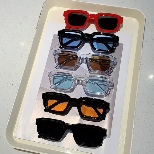 🕶️🔆  （buy one get one free）Pack Vintage Rectangle Frame Sunglasses for Men & Women with UV400 Protection（Black & Orange）