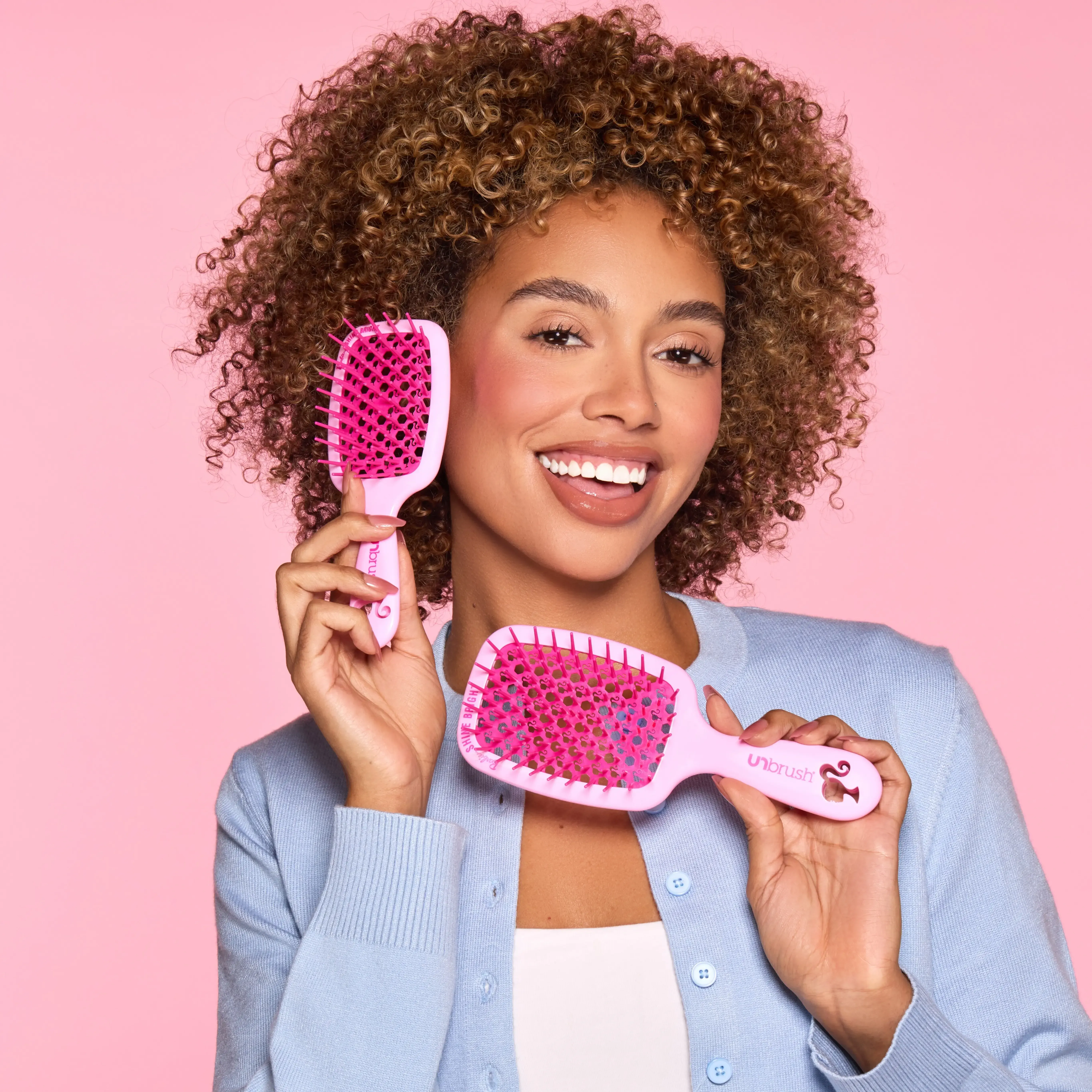 You And Your Family Are Sure To Like It ! 2 pcs UNbrush Barbie Detangling Brush
