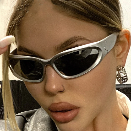 Cat Eye Sunglasses For Fashion Shows - Stylish & Trendy Design