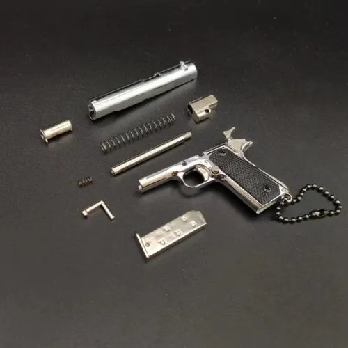 1: 3-Scale Model Keychain Pendant