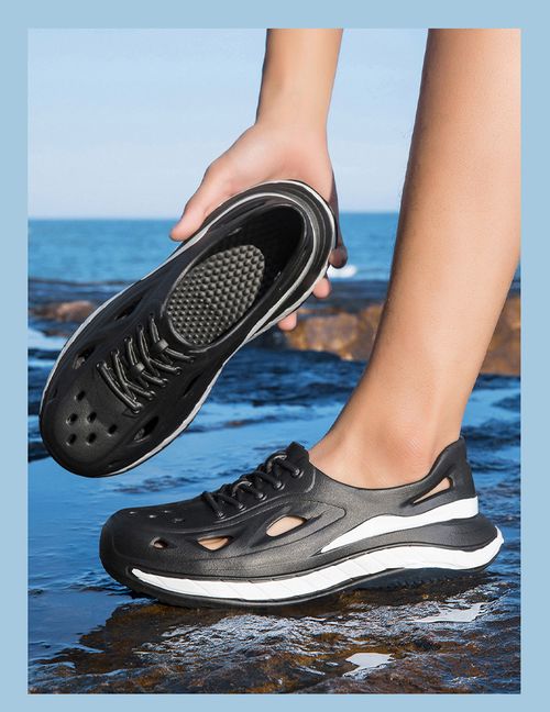 Men's thick-soled clogs—suitable for outdoor wear, non-slip, and odor-resistant.