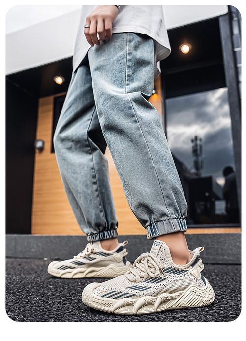Breathable woven mesh shoes with soft soles and lightweight anti slip properties