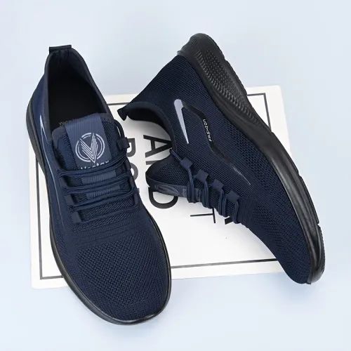 Men Lightweight Sneakers Slip On Breathable Mesh Walking Shoes Non Slip Casual Outdoor Running Comfortable soft Summer Shoes