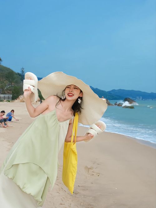 Luminous Veil – Womens Wide-Brimmed Sun Hat for Graceful Sun Defense