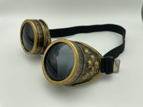 Men Sunglasses Fashion Steampunk Glasses Round Oversized Goggles Welding Punk Glasses Cosplay Brand Designer Colors Lens Shades
