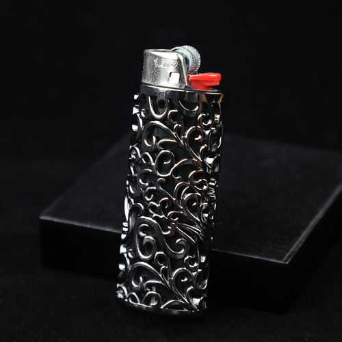 Retro metal lighter case
