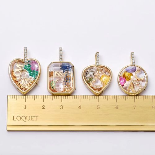 Retro personality photo box pendant can be opened and closed DIY pendant hollow design transparent box 18k gold color preservation