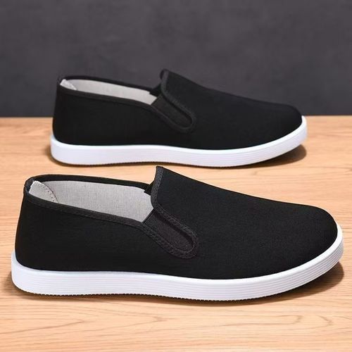 Casual summer shoes—non-slip, waterproof, breathable, and lightweight.