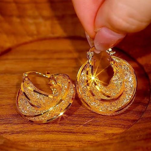 Golden wire diamond teardrop earrings