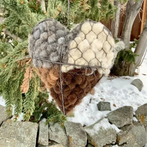 Handmade Alpaca Fiber Bird Nesting Heart Heart Shape Cotton Wool Winter Bird Tree Shelter Hanging Weather-Resistant