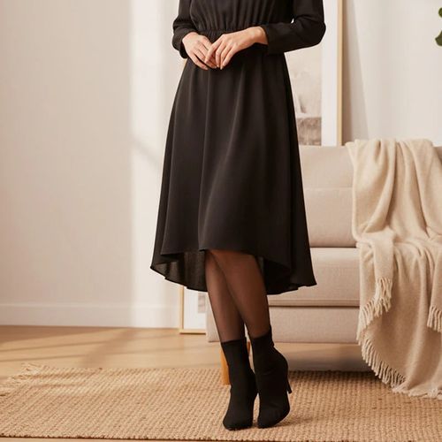 Thin, shaping leggings for women, with compression function at the waist.