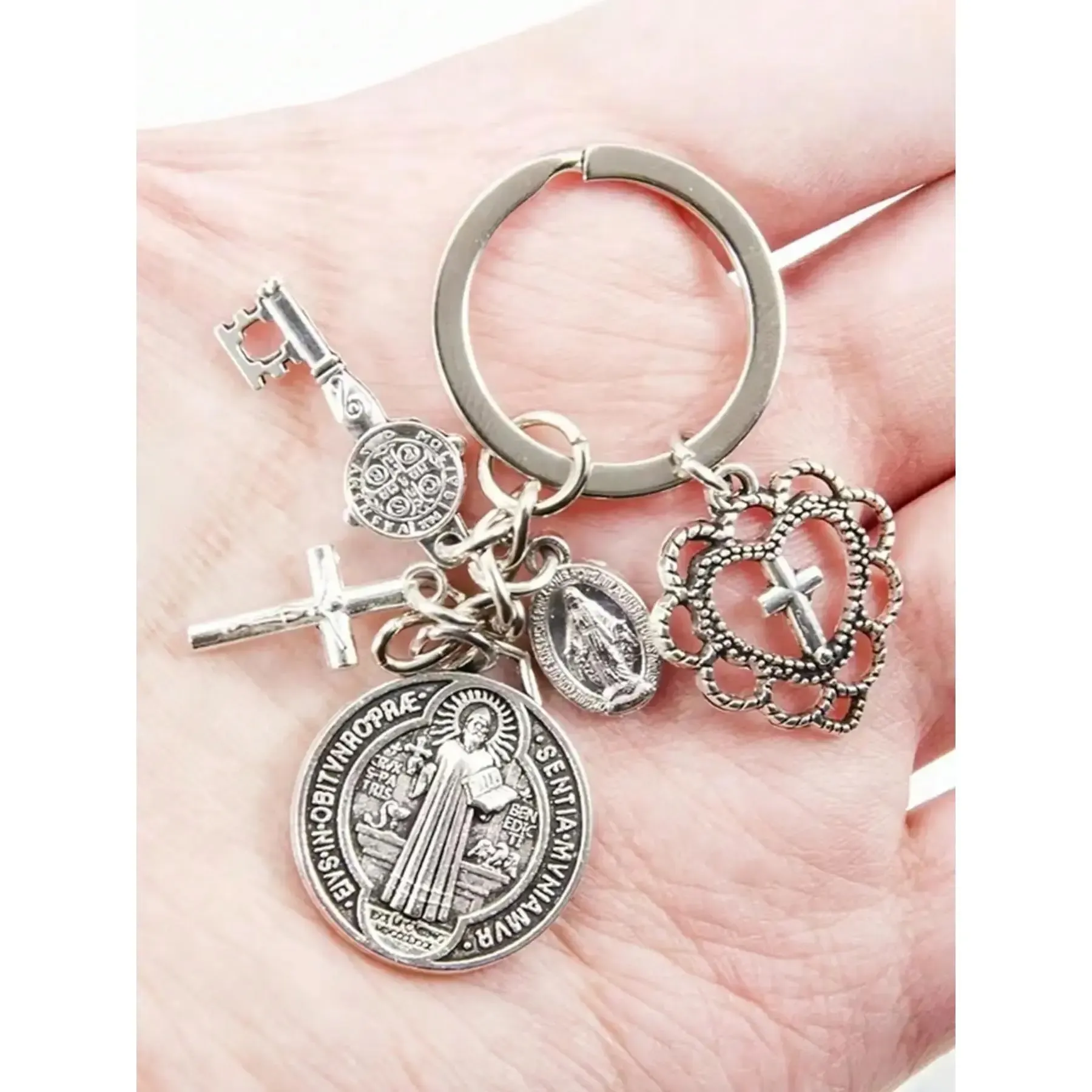 3PCS Family Pack Religious St Benedict Virgin Mary Cross Keychain Prayer Protection Multi-Piece Bag Phone Charm Party Gift