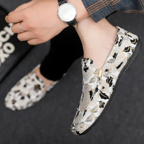 Summer Men's Loafers Fashion Designer Casual Shoes Man Breathable Flat Shoes Comfortable Soft Lazy Shoes For Men Slip-on Shoes