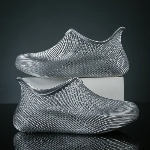 Simple & Premium Men's Summer New Mesh Holes Shoes, 3D Textured, Non-Slip, Breathable Outdoor Beach