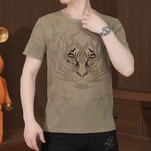 Men Golden Tiger Head Waffle Knit T-Shirt