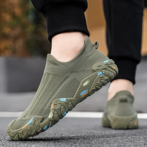 Men's anti slip and anti odor thick bottom flip flops