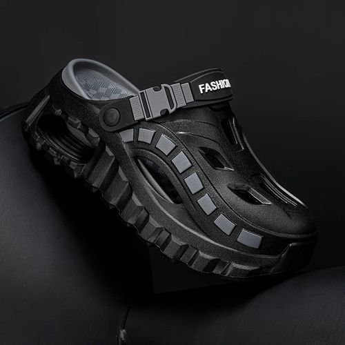 Fashionable thick soled sandals with breathable hollow out design
