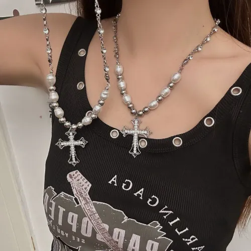 Hollowed-out Cross Zircon Pendant Imitation Pearl Beaded Necklace for Women Trend Charm Jewelry Accessories