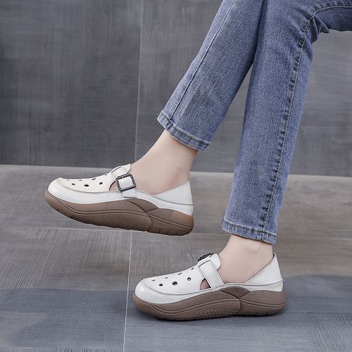 Retro and stylish hollow two-way hole shoes
