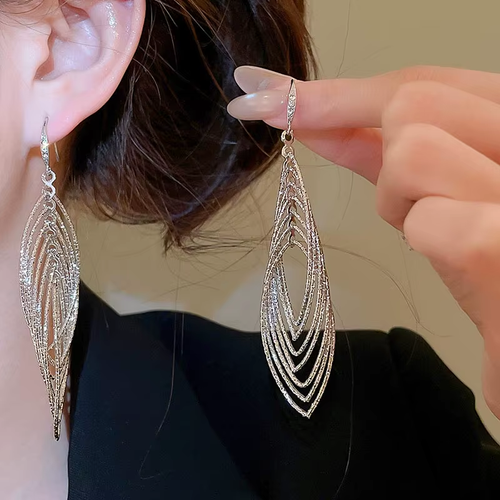 Oval Hollow Long Tassel Dangle Earrings Exaggerated Light Luxury Metal Gold Color Earrings Ear Jewelry Fashion Style Hook