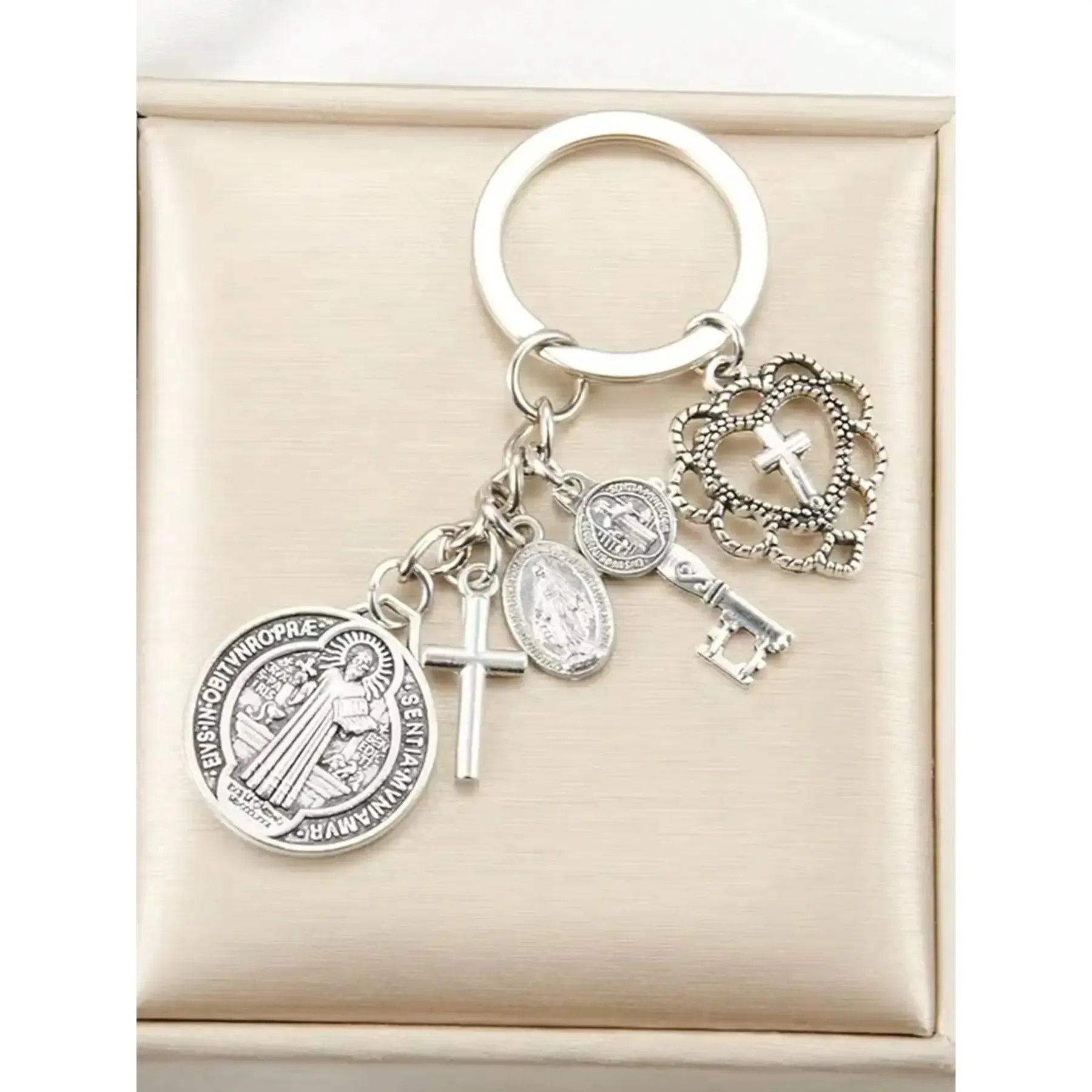 3PCS Family Pack Religious St Benedict Virgin Mary Cross Keychain Prayer Protection Multi-Piece Bag Phone Charm Party Gift