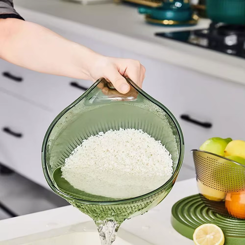 A multi-functional rice-washing bowl and draining scoop