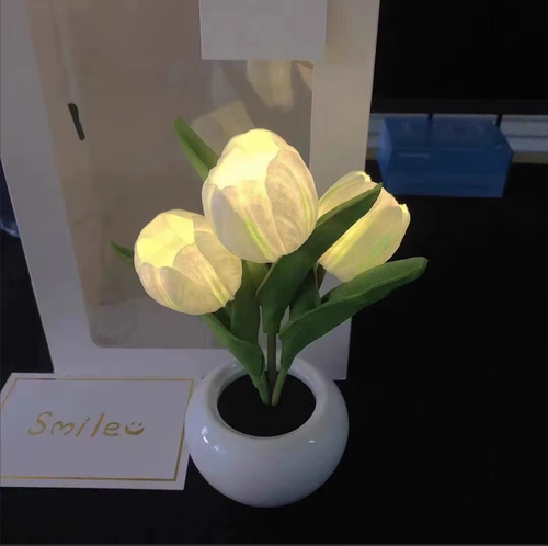 Tulip Table Lamp LED Bedside Lamp Simulation Flower Bouquet Bedroom Bedside Romantic Atmosphere Birthday Gift Home Decoration