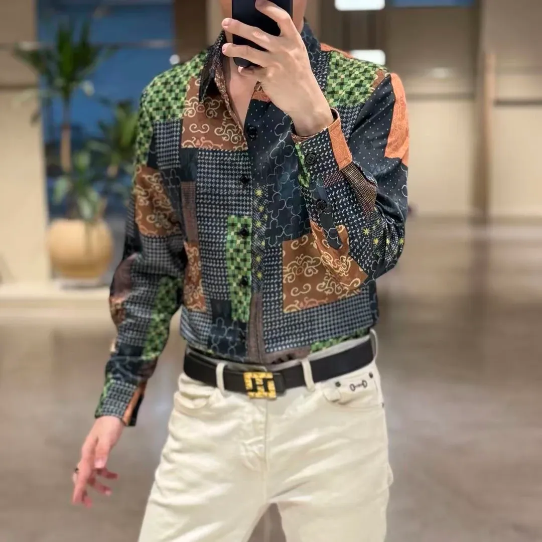 Summer long-sleeve shirt with clover patchwork detail