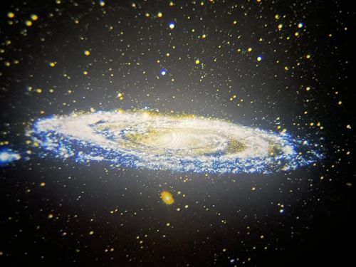 Lustige Geschenke – Romantische Atmosphäre im Schlafzimmer mit Galaxie-Projektionslampe