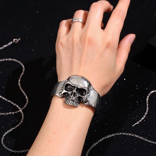 Heavy Phantom Skull Bracelet