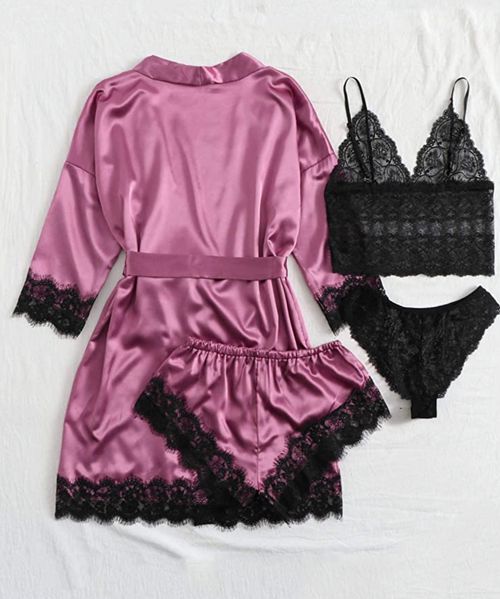 New 4-piece set of women's pajamas