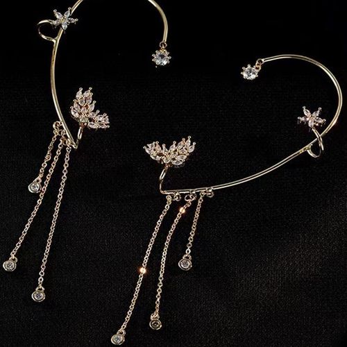 Star tassels inlaid with diamonds, no piercings, super fairy temperament  (A pair)