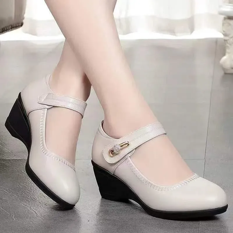Women Fashion High Quality Wedge Heel Shoes for Spring Summer Lady Casual Street Comfort Black High Heel Shoes for Student A06