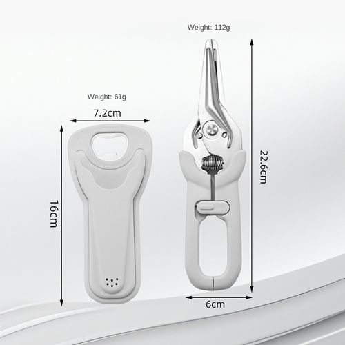 Magnetic kitchen scissors