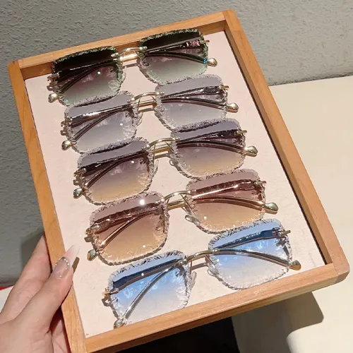 Rimless Square Sunglasses Men Fashion Vintage Gradient Casual Shades Women Trendy Luxury Brand Design Decor Sun Glasses