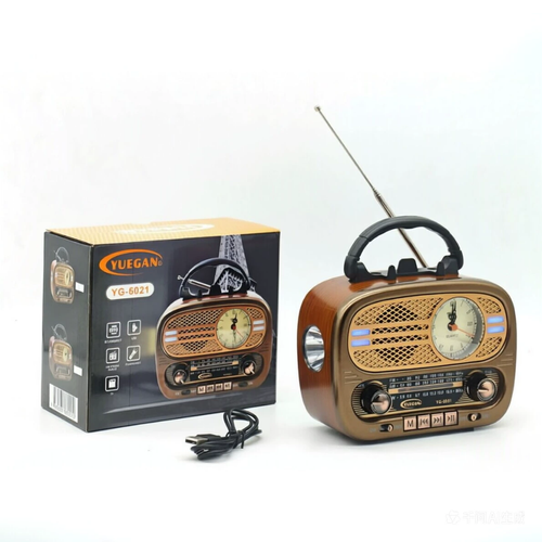 Retro-style multi-band radio with digital clock