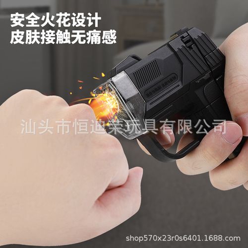 Two-in-one transformable robot flint and pistol