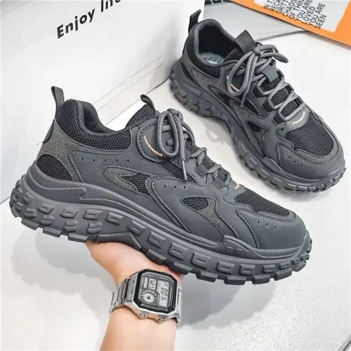 New breathable mesh men's shoes