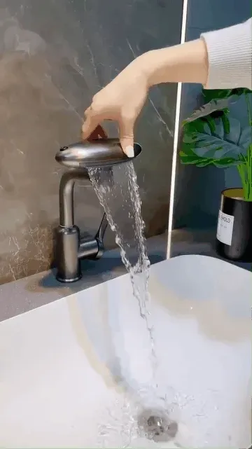 🚿 Stainless Steel Flying Saucer Waterfall Faucet (Hot & Cold) 💦