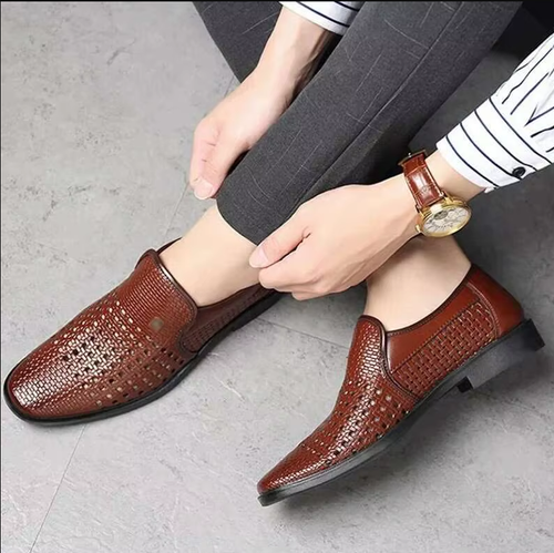 Solid Color Hallow Leather Shoes for Man New Design Brown Black Business Formal Casual Shoes Sandals Man