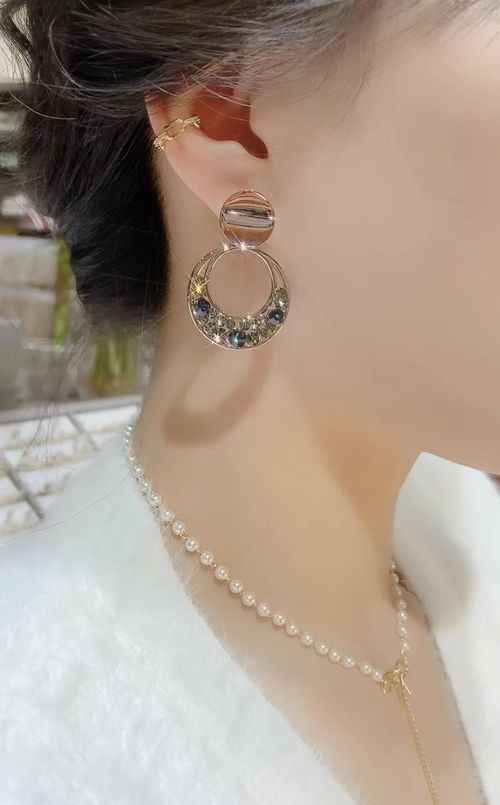 The Eternal Sun & Moon Earrings - A Perfect Pair