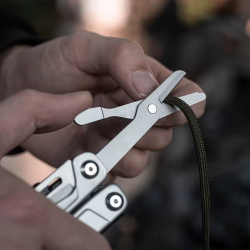 Multi-tool Pliers Outdoor Combination Knife Pliers Stainless Steel Folding Portable Multi-purpose Camping Survival Pliers Tools