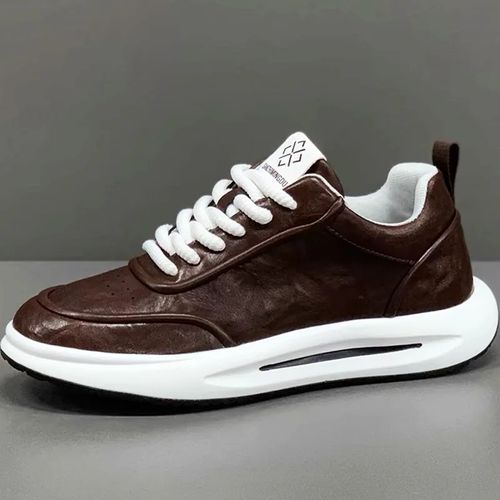 New type of thick soled non slip soft soled sports shoes with leather surface