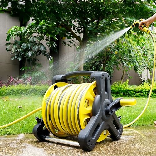 High-pressure water gun automatic reel watering device