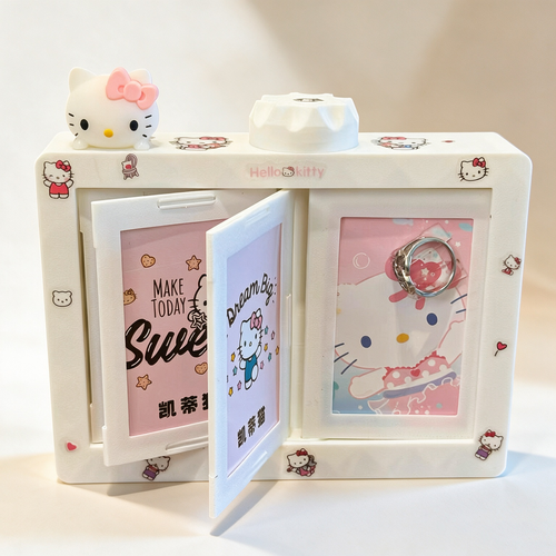 Hello Kitty Rotating Album