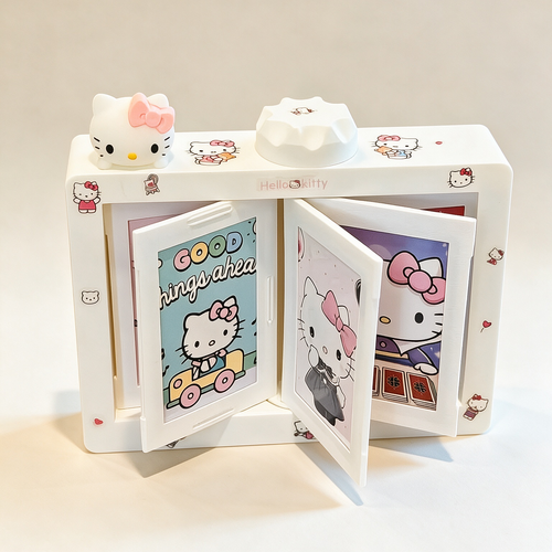 Hello Kitty Rotating Album