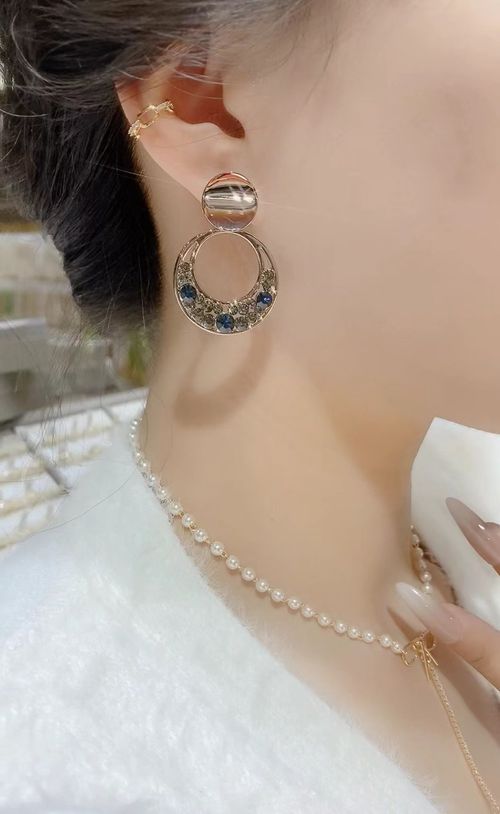 The Eternal Sun & Moon Earrings - A Perfect Pair